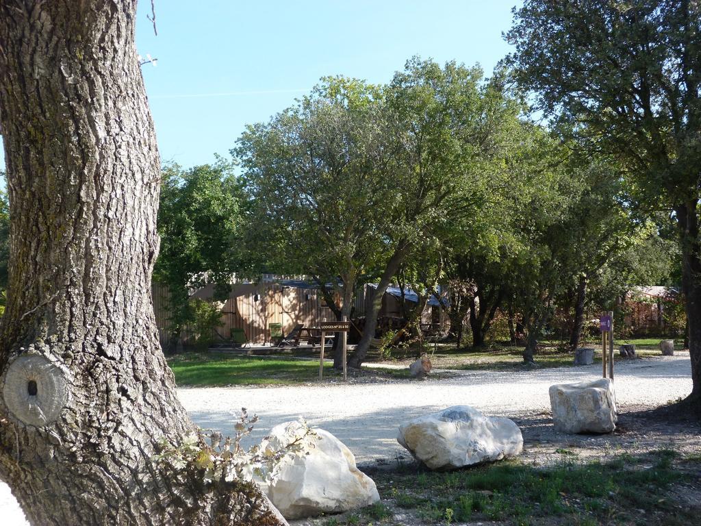 Lodges En Provence - Ecogites & Restaurant Insolites Richerenches Exteriér fotografie